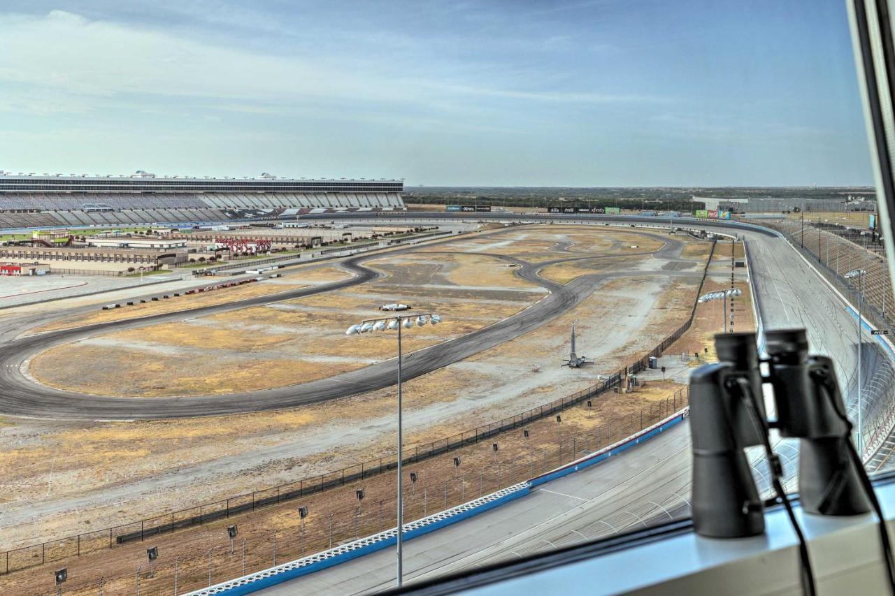 Fort Worth Condo With Racetrack Views And Pool Access ภายนอก รูปภาพ