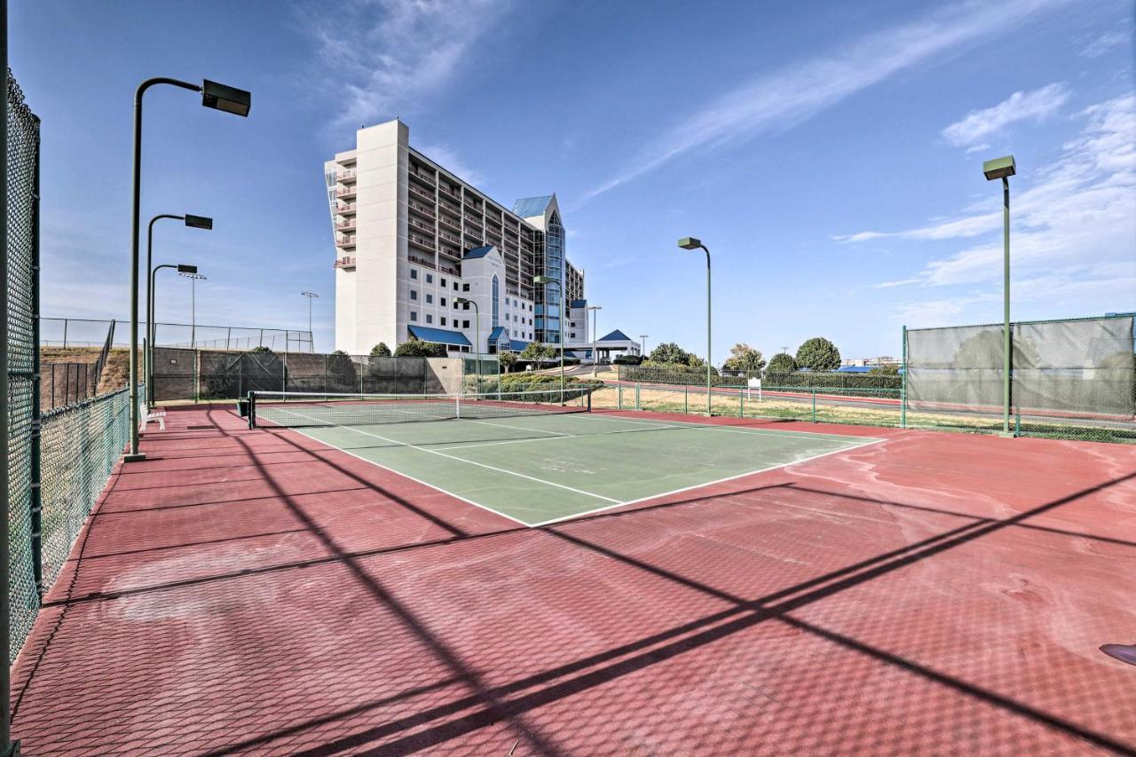 Fort Worth Condo With Racetrack Views And Pool Access ภายนอก รูปภาพ
